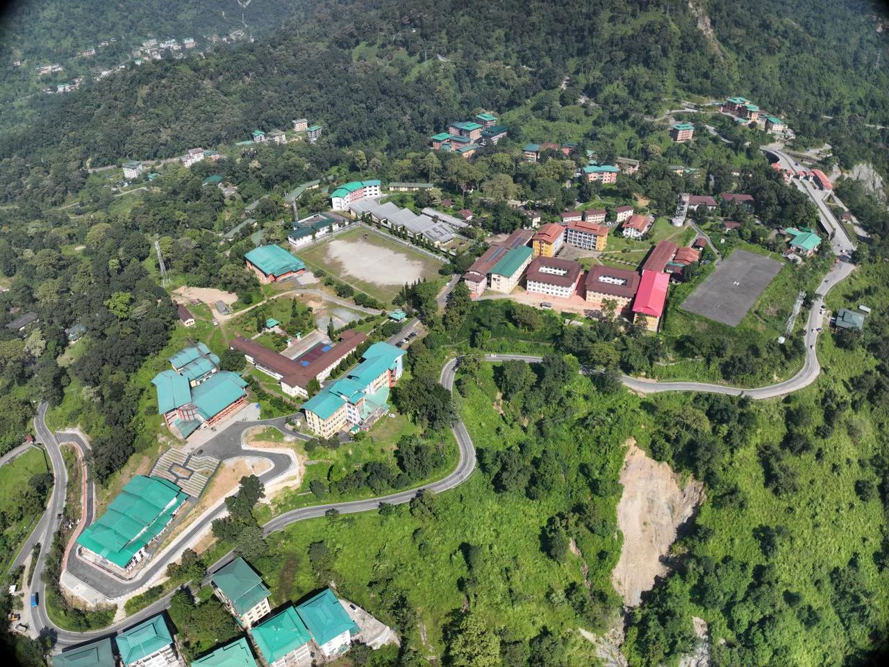 486580862 1068720058615380 7238660563429883951 n